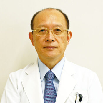 福岡大学病院　病院長　岩﨑  昭憲